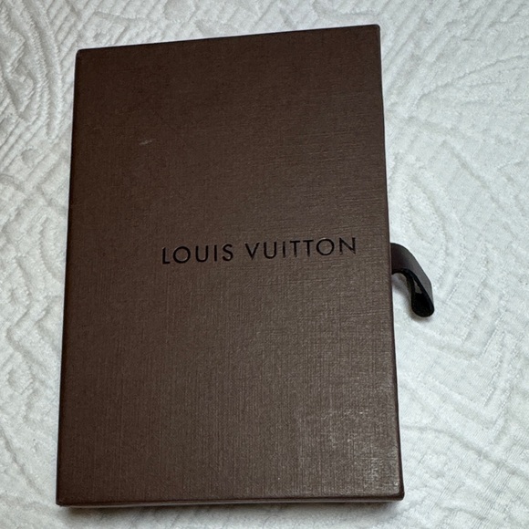 Louis Vuitton Handbags - Louis Vuitton Chocolate Brown Box with jewelry pouch